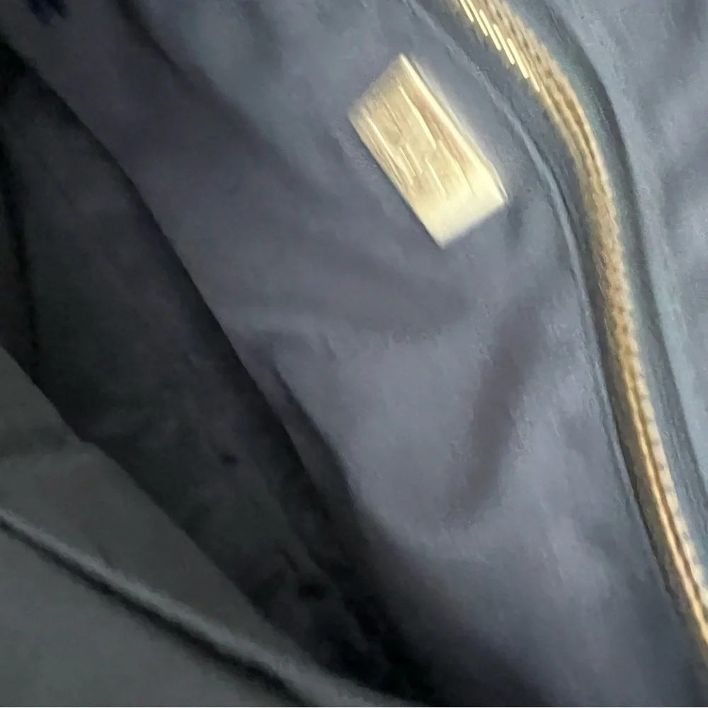Diane Von Furstenberg Black Leather Shoulder Bag